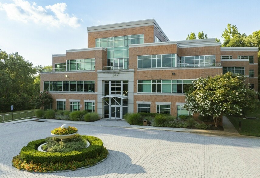 1984 Isaac Newton Sq W, Reston, VA for lease - Building Photo - Image 1 of 18