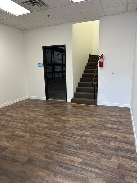 1135 Westminster Ave, Alhambra, CA for lease - Interior Photo - Image 3 of 12