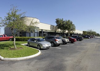 Plus de détails pour 5825-5845 NW 158th St, Miami Lakes, FL - Local d'activités à louer