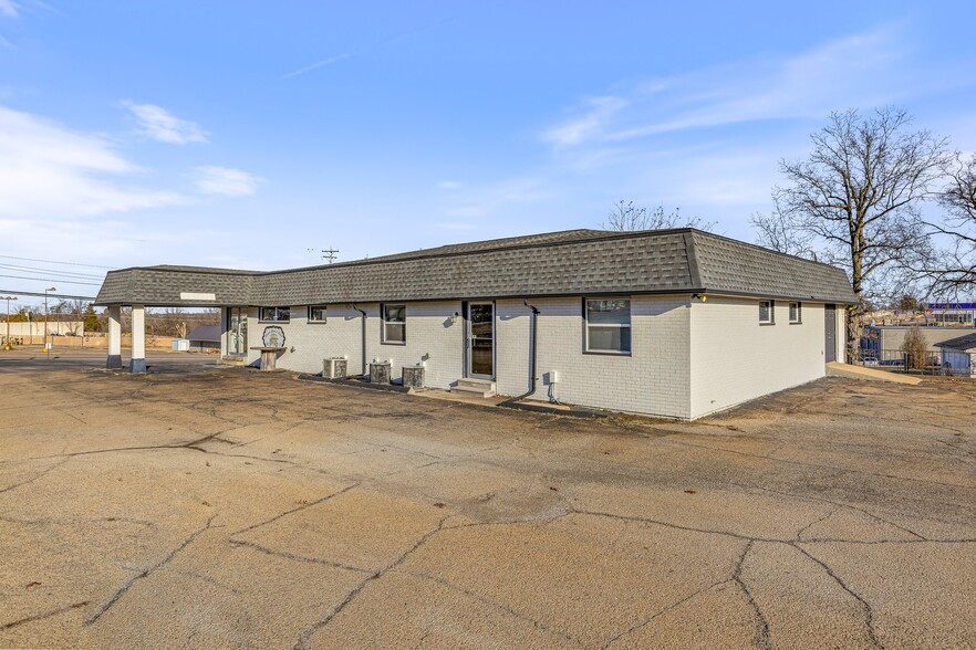 1421 E Main St, Park Hills, MO for sale - Primary Photo - Image 1 of 23