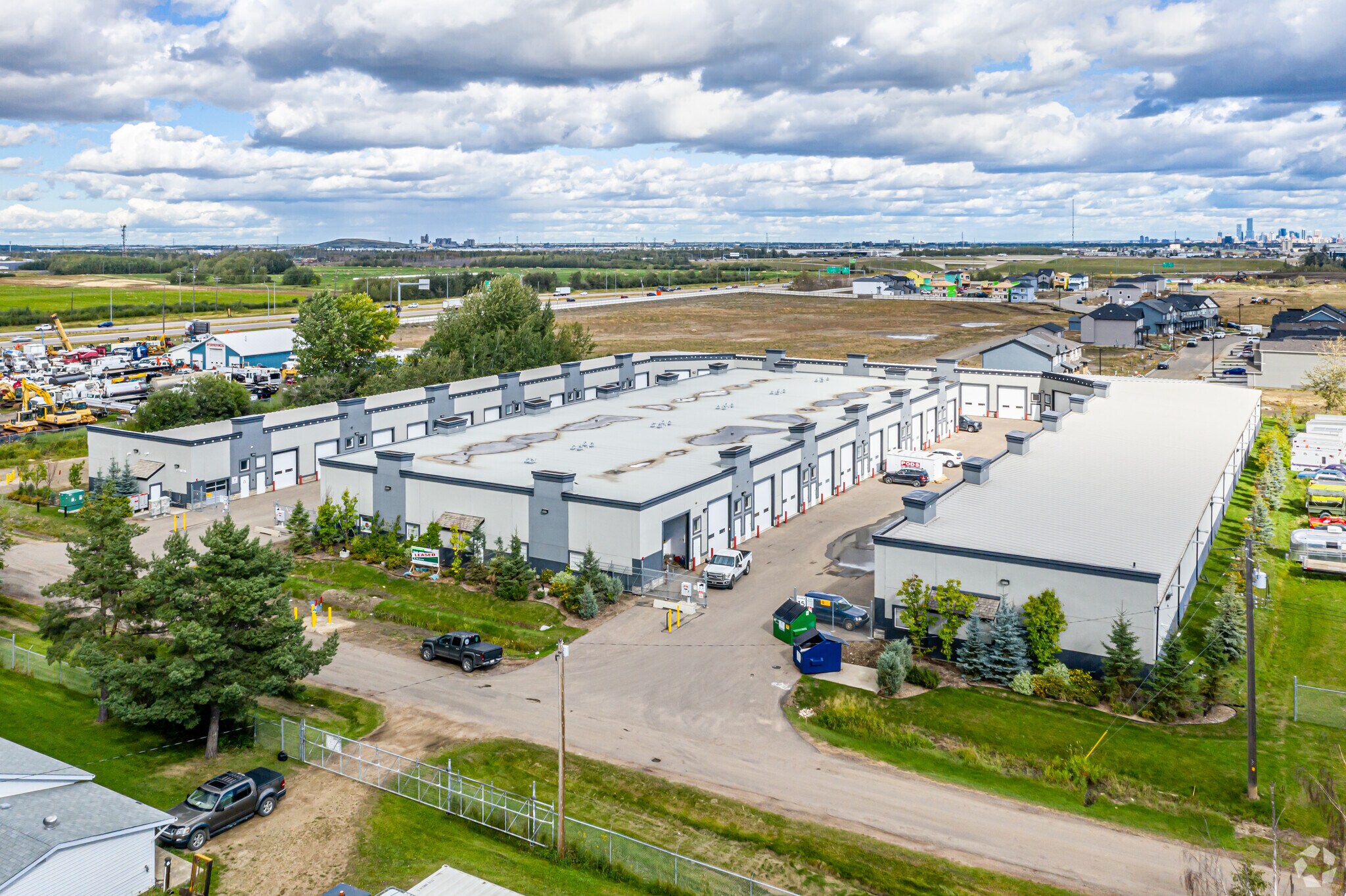 9903 209 St NW, Edmonton, AB à vendre Photo principale- Image 1 de 68