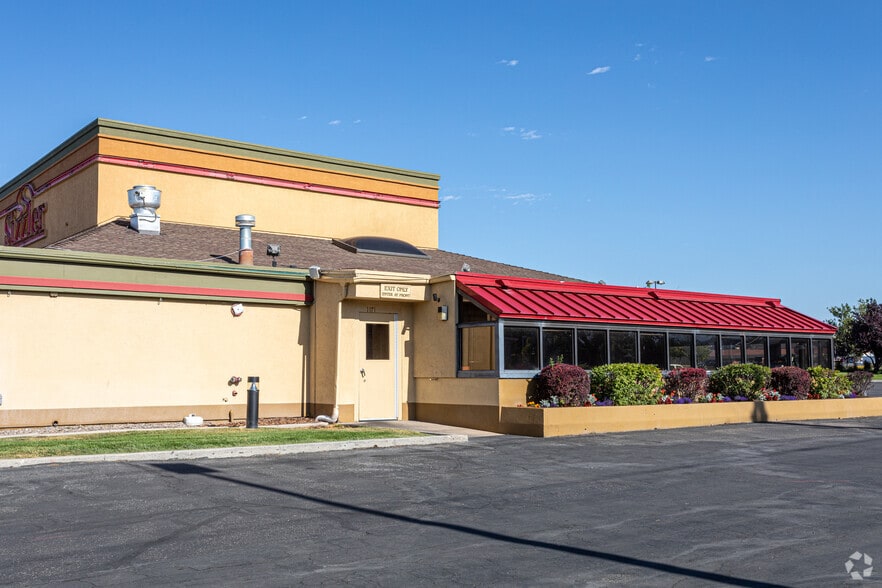 1171 N Hill Field Rd, Layton, UT for lease - Building Photo - Image 2 of 4