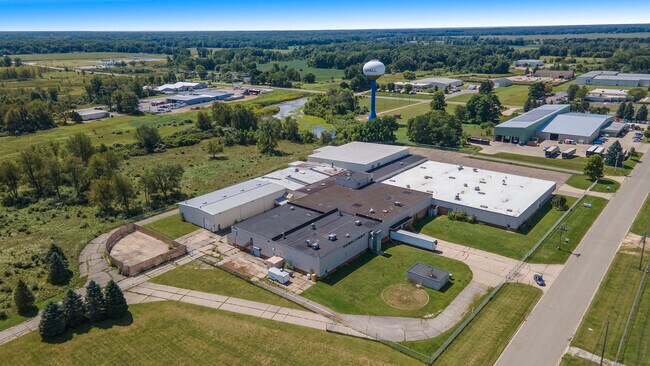 Plus de détails pour 205 Oliver Dr, Marshall, MI - Industriel à vendre