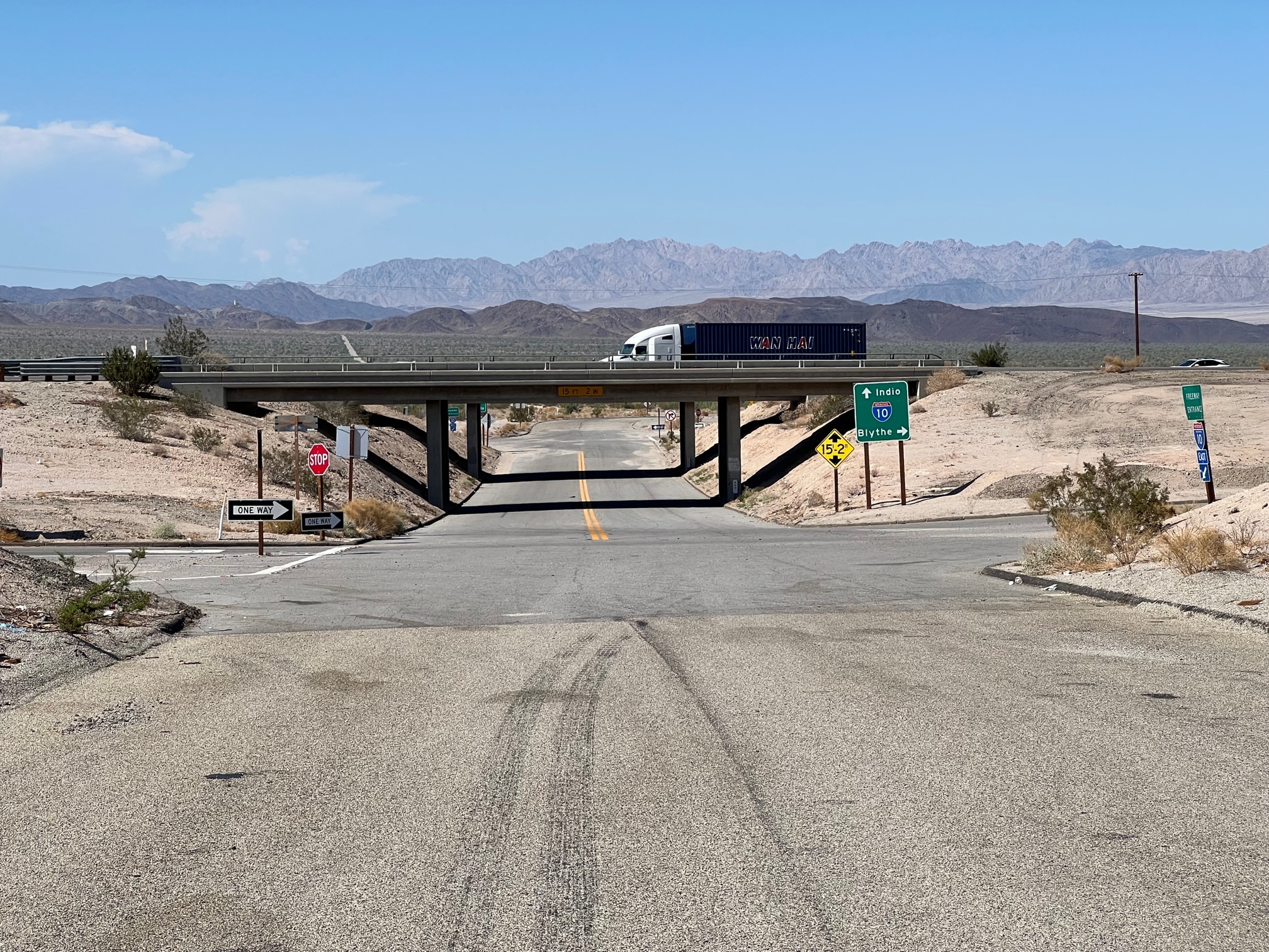 Interstate 10 Freeway, Desert Center, CA for sale Primary Photo- Image 1 of 1