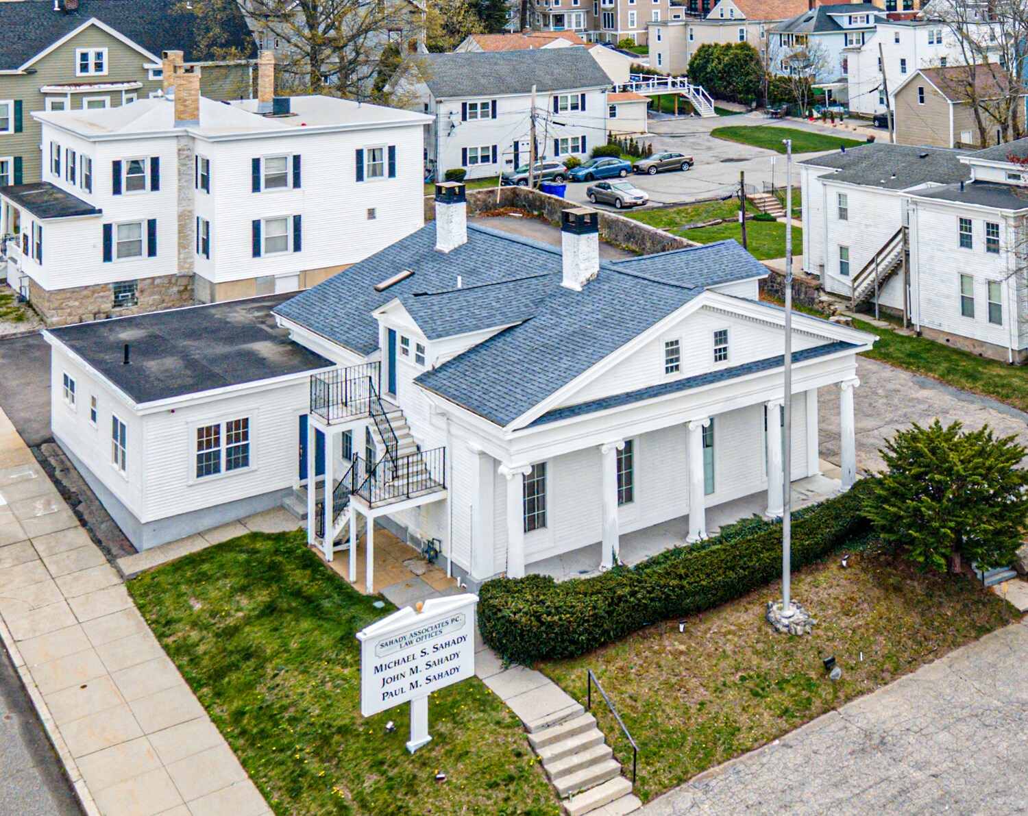 399 N Main St, Fall River, MA à vendre Photo principale- Image 1 de 43