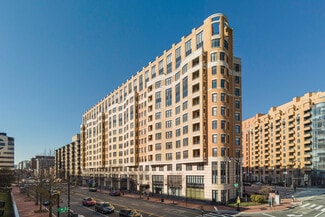 Plus de détails pour 400 Massachusetts Ave NW, Washington, DC - Multi-résidentiel à vendre