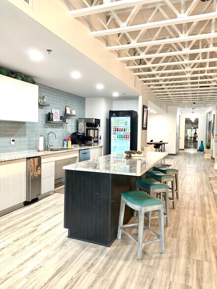 710 S Main St, Fort Worth, TX à louer - Photo intérieure - Image 3 de 11