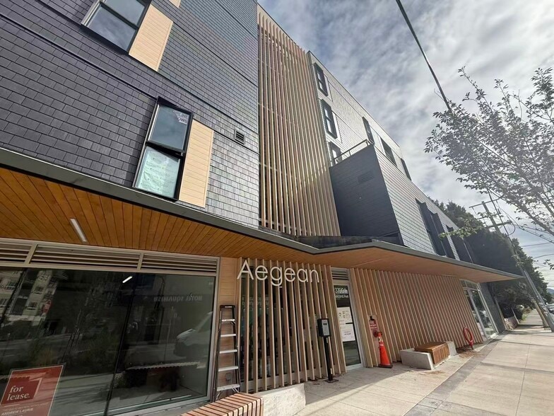 37994 2 ave, Squamish, BC for lease - Building Photo - Image 2 of 4