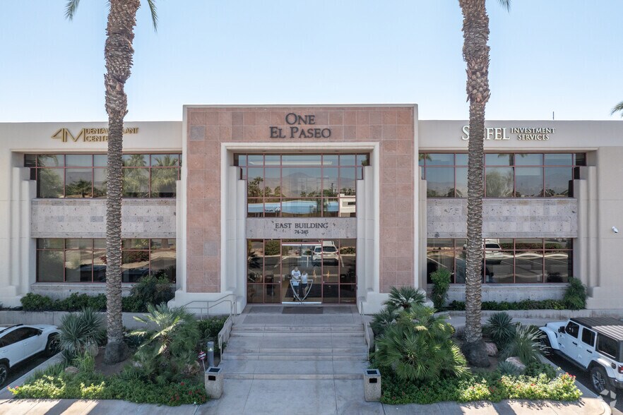 74245 Highway 111, Palm Desert, CA à vendre - Photo du bâtiment - Image 3 de 4