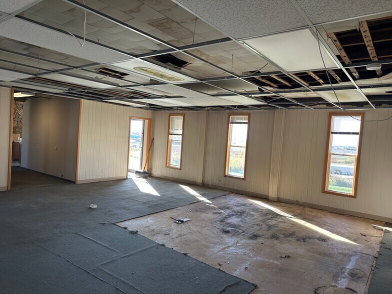1105 State St, Mound City, MO à vendre - Photo du bâtiment - Image 2 de 32