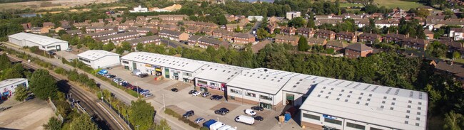 Plus de détails pour Bat And Ball Rd, Sevenoaks - Industriel à louer