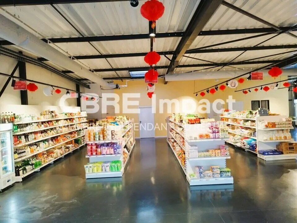 Commerce de détail dans Quetigny à louer Photo intérieure- Image 1 de 6