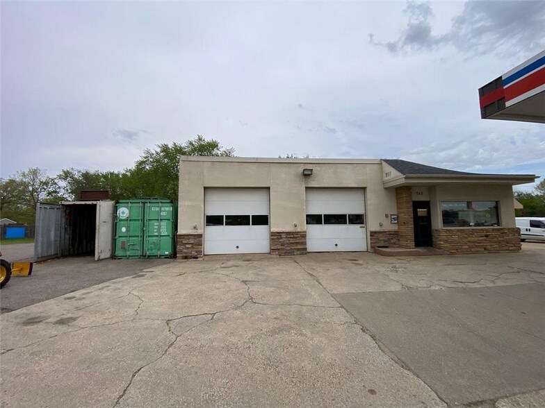 743 Broadway St E, Monticello, MN à vendre - Photo du bâtiment - Image 2 de 14