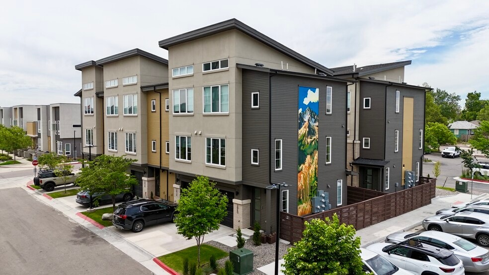 2900 W Parkside Pl, Denver, CO for sale - Building Photo - Image 3 of 31