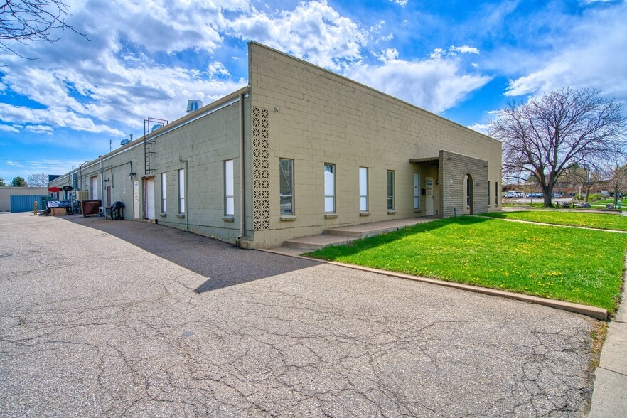1800 Commerce St, Boulder, CO for lease - Building Photo - Image 3 of 17