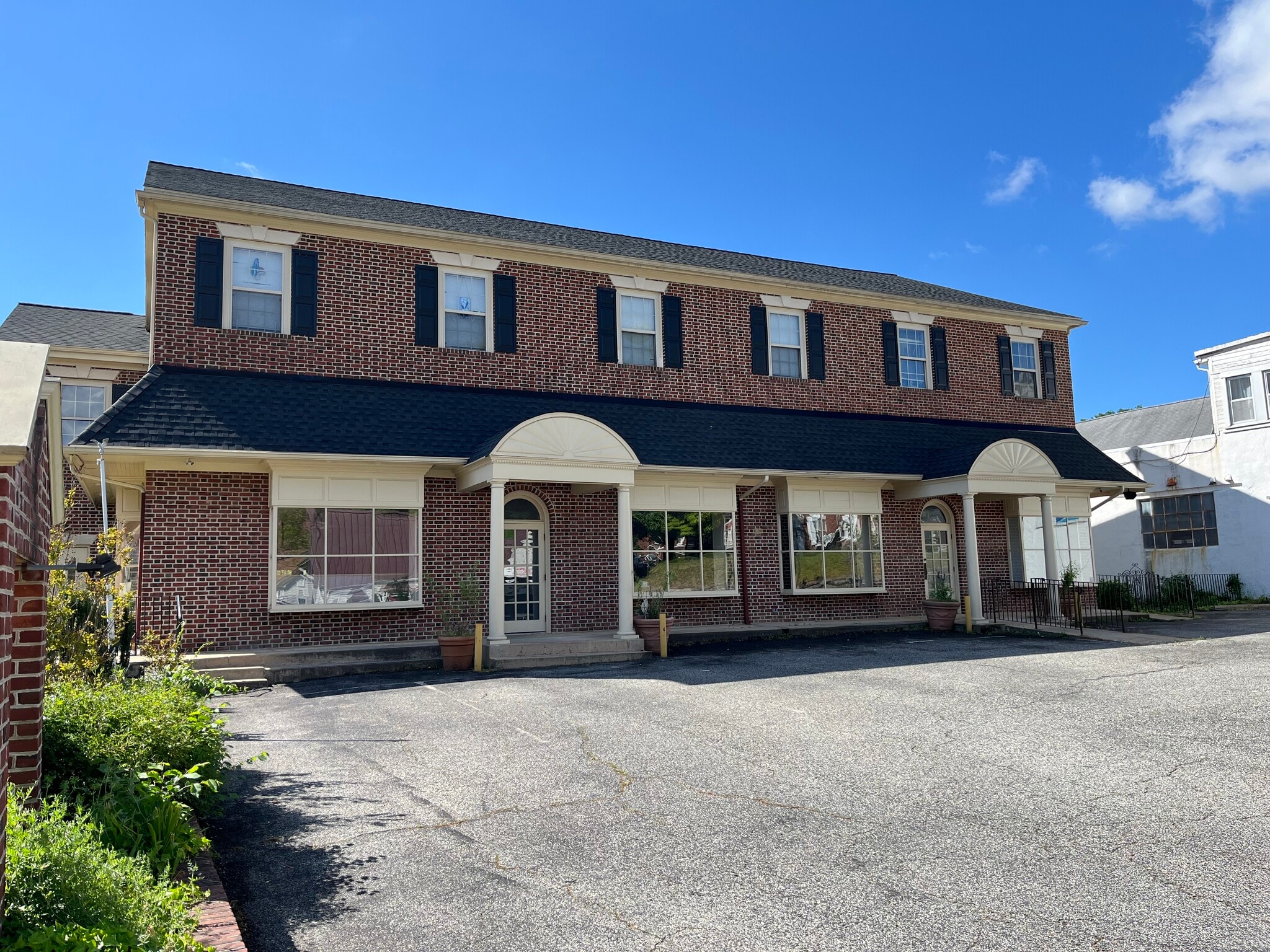 132 W Main St, Elkton, MD à louer Photo principale- Image 1 de 34