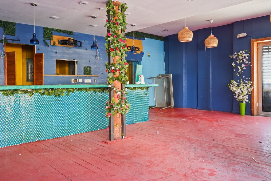 701 Saint Marks Ave, Brooklyn, NY for lease - Interior Photo - Image 3 of 10