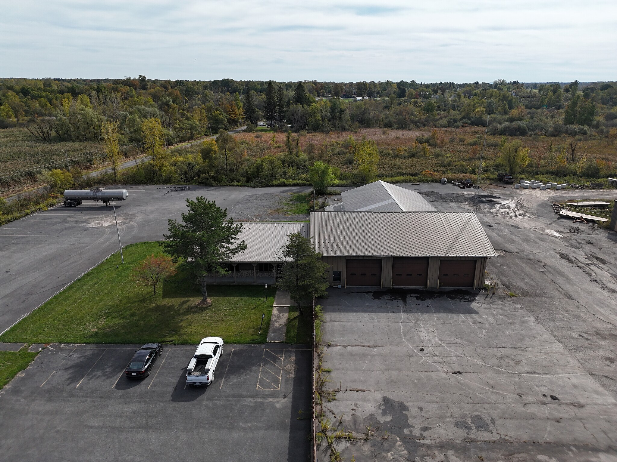846 Lawrence St, Rome, NY à louer Photo du bâtiment- Image 1 de 4