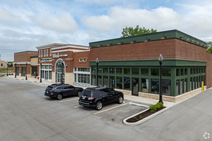 11028-11040 96th Pl, Saint John, IN à louer - Photo du bâtiment - Image 3 de 7