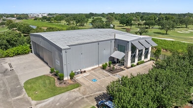 18000 Groeschke Rd, Houston, TX for lease Building Photo- Image 2 of 3