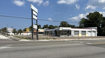 1227 University Blvd N, Jacksonville FL - Propriété automobile