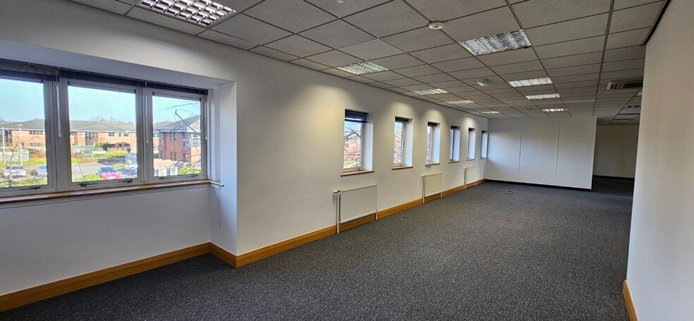 Wyvern Park, Derby for lease - Interior Photo - Image 3 of 6