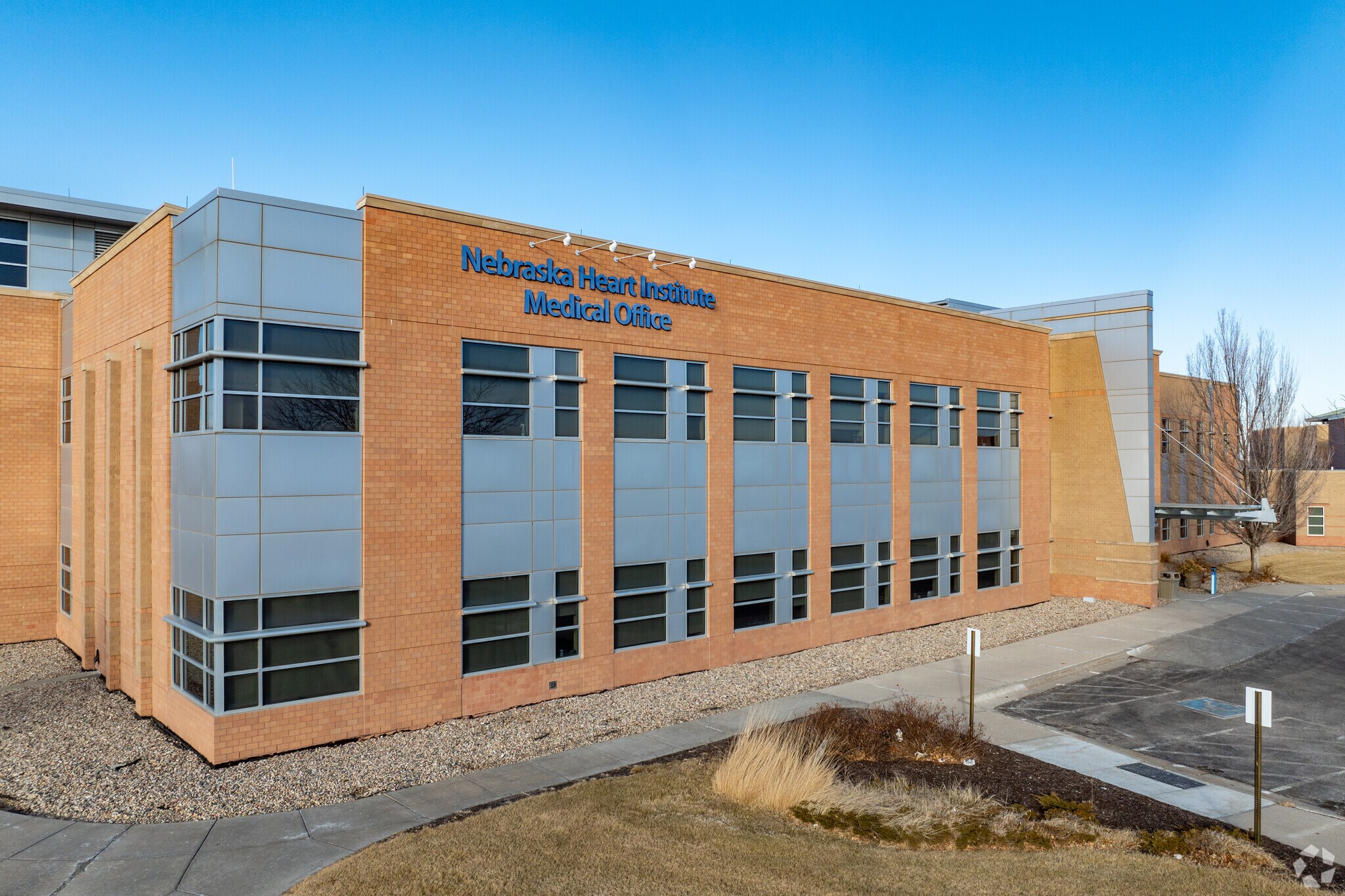 7440 S 91st St, Lincoln, NE à louer Photo principale- Image 1 de 22