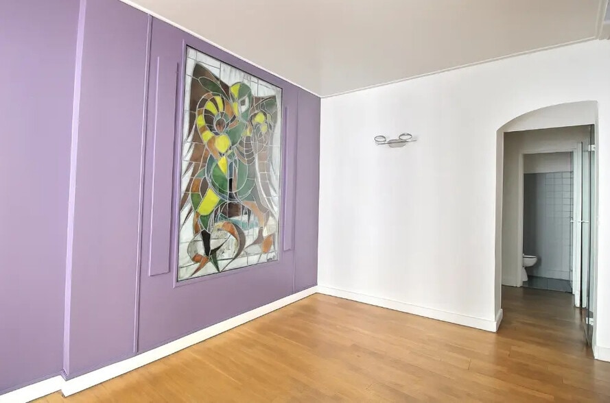 Office in Paris for sale - Building Photo - Image 2 of 8