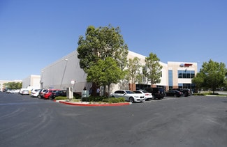 Plus de détails pour 7535 N San Fernando Rd, Burbank, CA - Bureau à louer