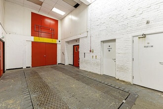 37 Linford St, London for lease Interior Photo- Image 2 of 5