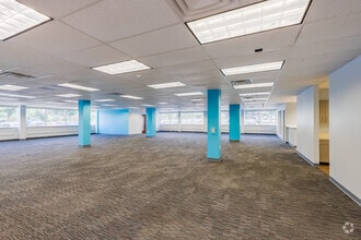 410 Rouser Rd, Coraopolis, PA for lease Interior Photo- Image 2 of 6