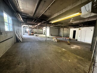 Plus de détails pour 29 Stafford St, Jamestown, NY - Industriel à louer