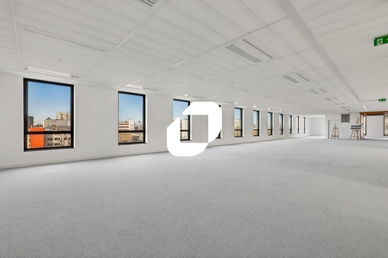 Office in Paris for lease - Interior Photo - Image 3 of 22