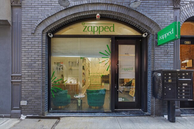 Plus de détails pour 415 Broadway, Brooklyn, NY - Commerce de détail à louer