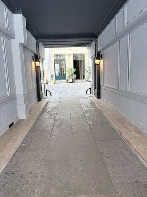 60 Rue De Richelieu, Paris à louer Photo du bâtiment- Image 1 de 2