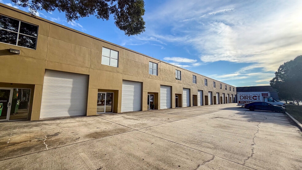 709 Silver Palm Ave, Melbourne, FL for lease - Building Photo - Image 3 of 6