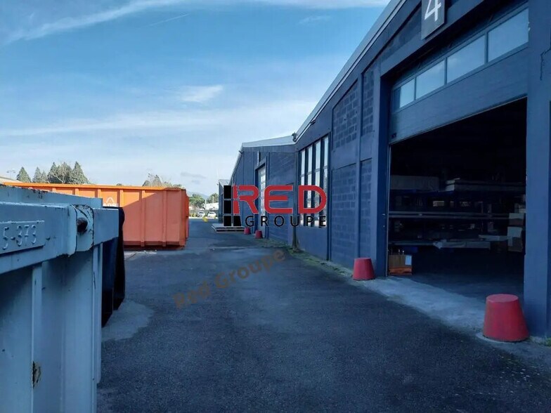 Industrial in Châteauneuf-le-Rouge for lease - Building Photo - Image 1 of 4