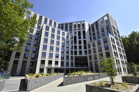 81 Boulevard De La Bataille De Stalingrad, Villeurbanne for lease - Building Photo - Image 2 of 5