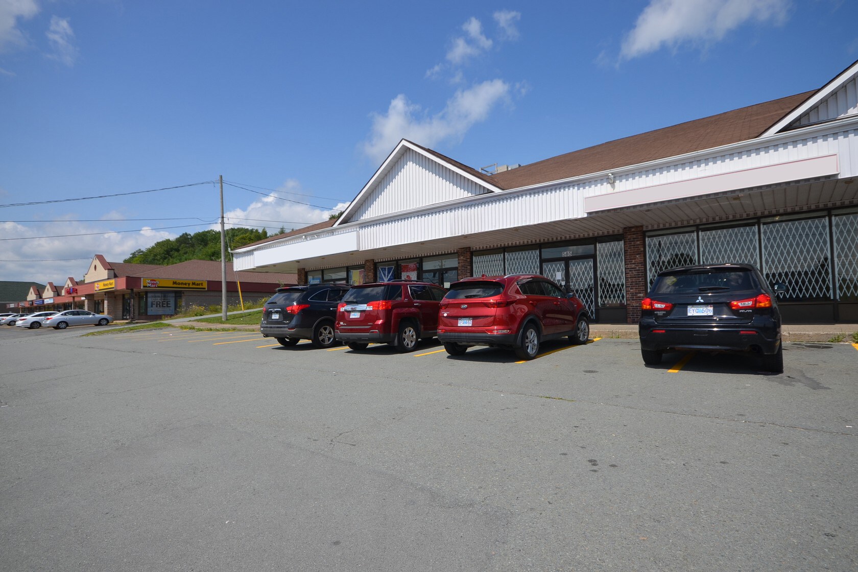 585 Sackville Dr, Halifax, NS for sale Building Photo- Image 1 of 1