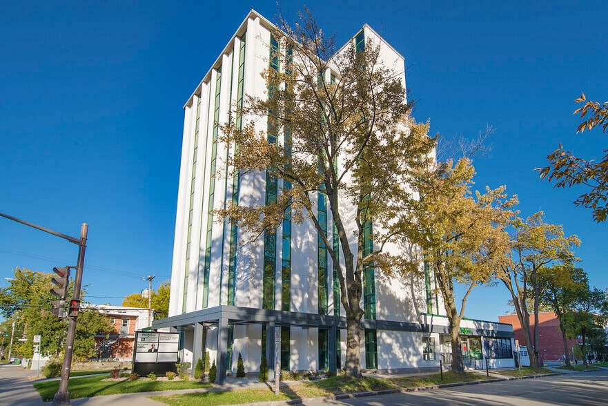 1750 Av de Vitré, Québec, QC for lease - Building Photo - Image 1 of 2