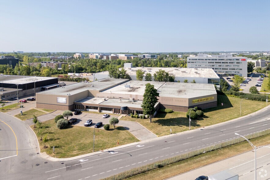 9800 Rte Transcanadienne, Montréal, QC à louer - Aérien - Image 3 de 7