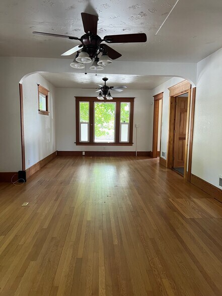 2022 Broadway St, Vancouver, WA à vendre - Photo du bâtiment - Image 3 de 23