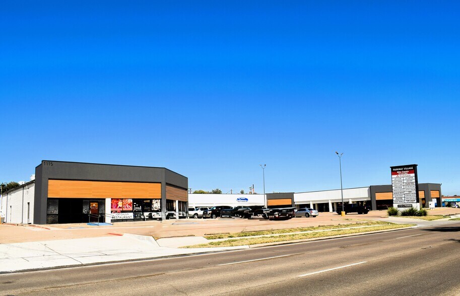 1115 E Pioneer Pky, Arlington, TX à louer - Photo du bâtiment - Image 3 de 5