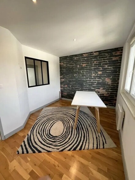 Office in Anglet for lease - Primary Photo - Image 2 of 5