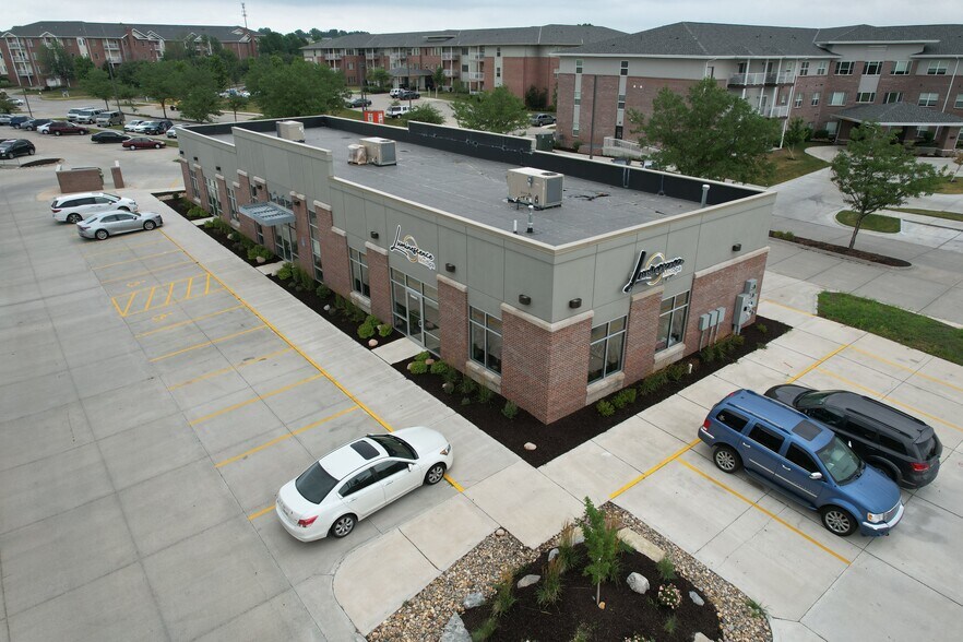 7401 S 15th St, Lincoln, NE à louer - Photo du bâtiment - Image 2 de 8