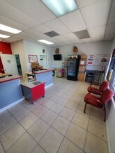 5303 E Colonial Dr, Orlando, FL à louer Photo intérieure- Image 2 de 8