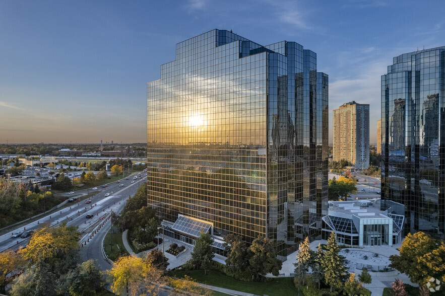 100 Consilium Pl, Toronto, ON à louer - Photo du b timent - Image 2 de 7