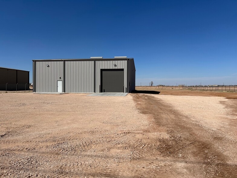 7509 FM 307, Midland, TX à louer - Photo du bâtiment - Image 3 de 5