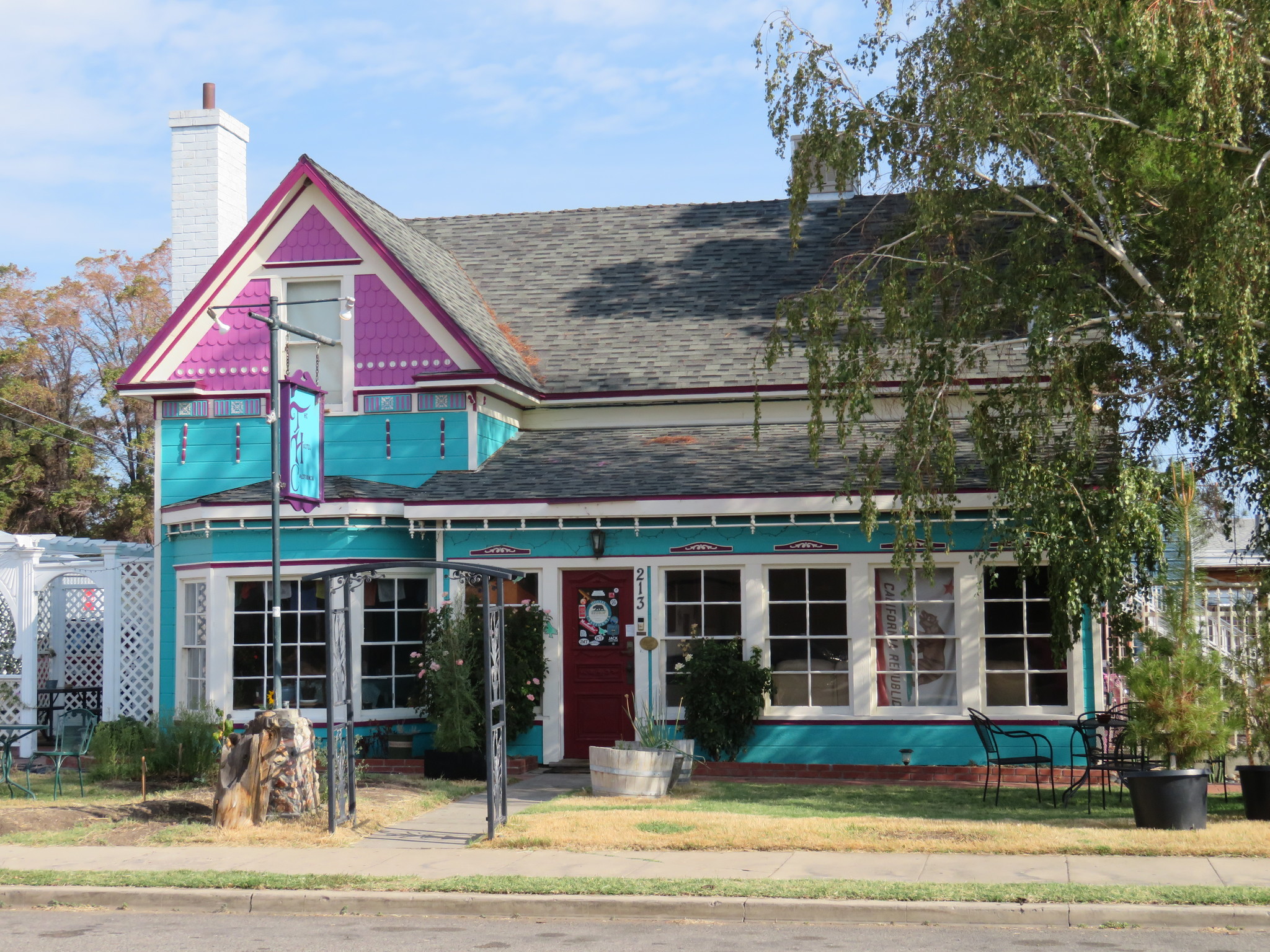 213 Academy St, Bishop, CA for sale Building Photo- Image 1 of 1