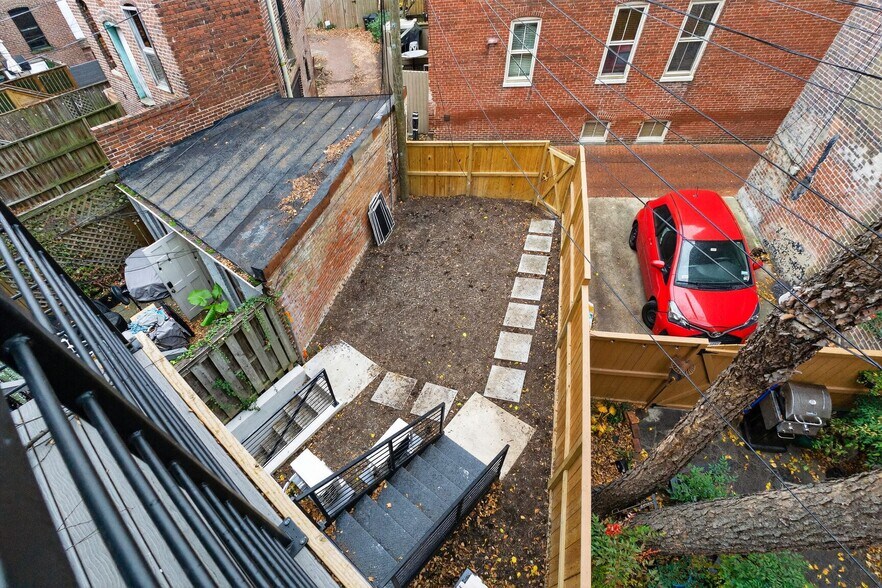 709 Massachusetts Ave NE, Washington, DC à louer - Photo du bâtiment - Image 3 de 30